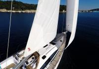 bateau à voile voiles pont en teck bateau à voile elan 45 impression voilier